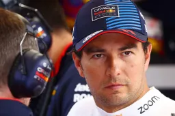 Pérez chateado com Hamilton: "Fui punido por ser menos eu mesmo"