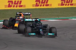 Advantage for Verstappen: 'There's more pressure on Lewis than Max'
