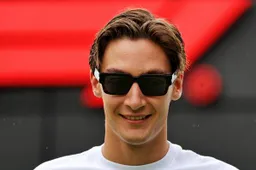 Russell has his say on his "iconic" Spanish Grand Prix start