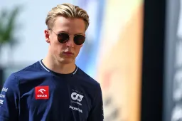Lawson begins project in New Zealand: 'Proceeds to charity'