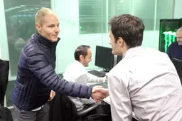 Video: de eerste werkdag van Bottas bij Mercedes