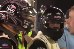 Knokken in de NASCAR, maar dan letterlijk!
