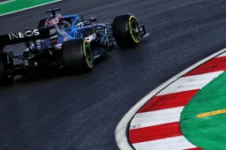 Hamilton is fed up with the slippy asphalt: "Sh*t with a capital S"