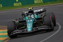 Alonso haalt uit naar Mercedes: ‘Ze doen alsof de auto Q3 niet kan halen’