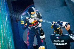 Horner wil niks weten van druk op Verstappen: ‘Hij zal zijn zegje doen op de baan’