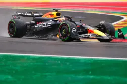 Red Bull: ,,Wählt unsere Farben für den Großen Preis von Singapur"