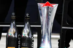 Deze trofee zal Vettel toch wél graag aan zijn collectie willen toevoegen!