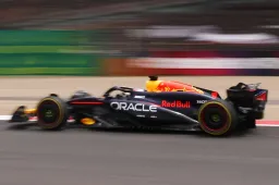 Stroll sneller dan Verstappen tijdens enige training voor de GP van China
