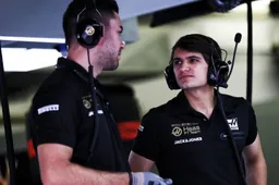 Emerson Fittipaldi belt constant met kleinzoon Pietro en wil alles weten
