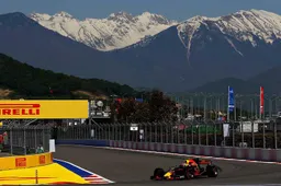 In beeld: De eerste werkdag van Verstappen in Rusland