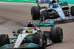 Hamilton presteerde een tijdlang niet zo slecht als in Imola