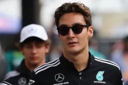 Russell hace un trompo durante la FP1: ¡Míralo aquí!