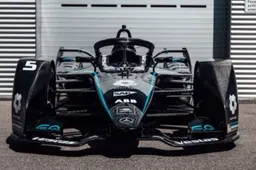 Mercedes trekt idee van zwarte livery door: Ook Formule E team in het zwart gehuld
