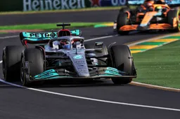 Russell doet het goed, maar: 'Nog een lange weg om Hamilton te verslaan'