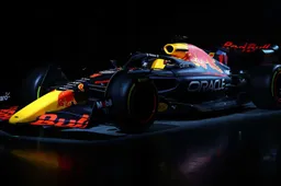 Red Bull-presentatie vooral voor de livery, échte RB18 nergens te bekennen