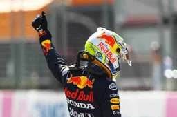 Internet reageert op pole Verstappen: "Max absoluut monster in Oostenrijk"