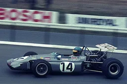 Graf van voormalig Formule 1-coureur Ronnie Peterson vernield door vandalen