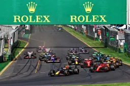 Internet reagiert auf Verstappens Ausfall: "Erstes richtiges Rennen 2024".