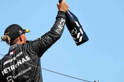 Hamilton takes Mercedes in tow: 'His class is there for all to see'