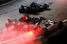 Perez wint in Singapore, Verstappen en Hamilton allebei de fout in