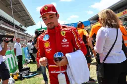 Leclerc y Sainz no son amigos en España: 'No entiendo esa acción'