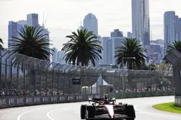 REPORT | Sainz fastest at Australia's return!