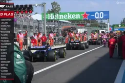 Verstappen baalt van rode vlag: 'Waarvoor, hij stond een beetje in brand'