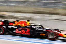 Verstappen over weersverwachting: ‘Deze auto heeft het niet makkelijk in de wind'