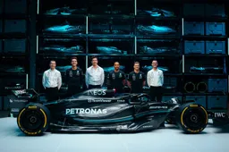Wolff, le patron de Mercedes, remplit les fonctions de Lewis Hamilton