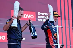 La relation entre Jos Verstappen et Horner de Red Bull s'est refroidie