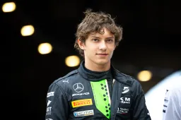 Antonelli maakt indruk in tests voor Mercedes: 'Snel en foutloos'