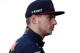 Horner lovend over Verstappen: "Hij kan Hamilton aan in wiel-aan-wiel-situatie"