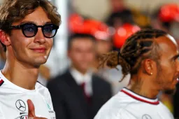 Rosberg: ‘Russell kan niet de ‘nice guy’ uithangen met Hamilton naast zich’