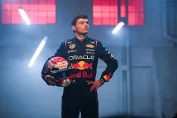 Will baby Verstappen also become a driver? For Max, they're free to choose