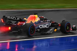 Ferrari verpulvert Red Bull in eerste vrije training op Imola