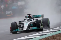 Mercedes en McLaren testen na GP Silverstone met ‘spatborden’ voor regen