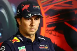 'Ook gridstraf voor Perez, Hamilton en Sainz starten achteraan'