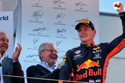 Max Verstappen pakt P1 in de meest bizarre Grand Prix van dit jaar!