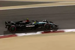 Stelling: Mercedes verslaat Verstappen in kwalificatie en pakt pole