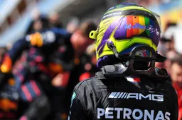 People and teams inside and outside F1 world rally behind Hamilton