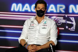 Wolff struggles with long vacation: 'I look for someone to call'