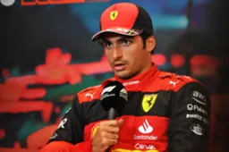 Sainz boos op wedstrijdleiding: 'Ik ben gestopt met tellen'