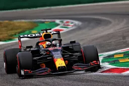Verstappen furious at Hamilton: 'This is what you get without giving space'
