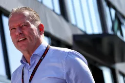 Jos Verstappen schimpft über die FIA: "Es so über die Medien zu machen...