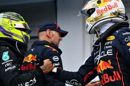 Hamilton sottolinea: "Nessun problema tra me e Verstappen, lo rispetto".