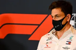 Are Mercedes having problems with strategy? "We don't have a 2nd set of the hards"