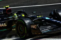 Hamilton está satisfeito com o progresso da Mercedes