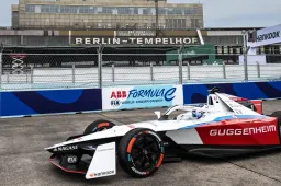 Jake Dennis conquista la pole per il secondo E-Prix di Berlino