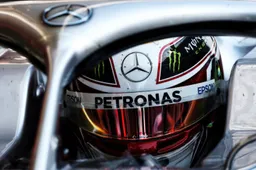 Hamilton: "Ferrari halve seconde sneller."