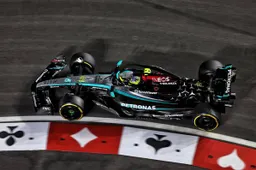 F1 LIVE | Follow FP3 for the 2024 Las Vegas Grand Prix